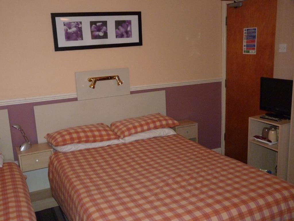 The Avon Hotel Blackpool Room photo