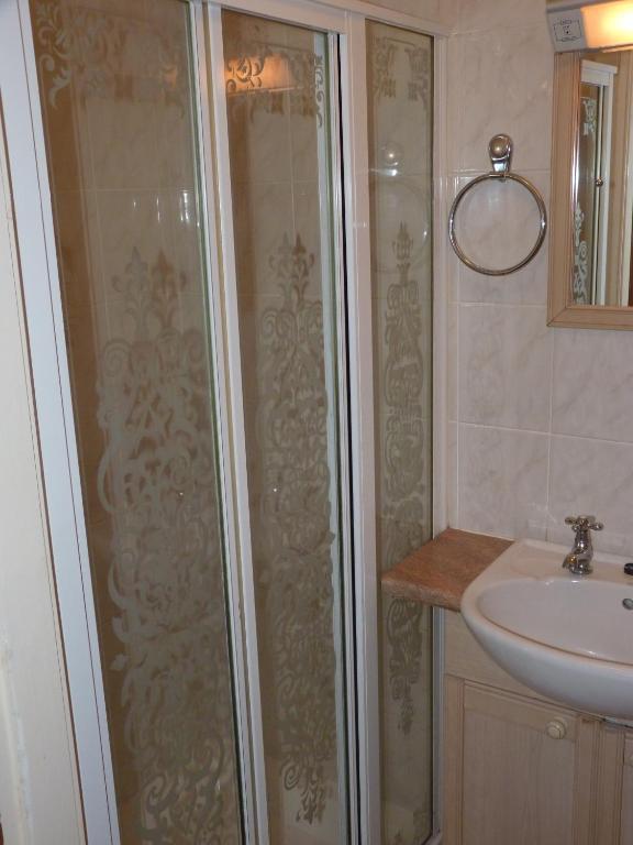 The Avon Hotel Blackpool Room photo